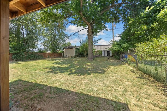 1318 Hembree Avenue, Springdale, AR 72764