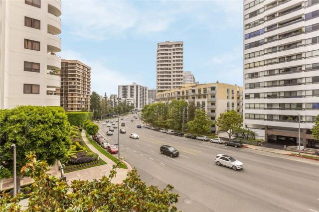 10550 Wilshire Boulevard 302, Los Angeles, CA 90024
