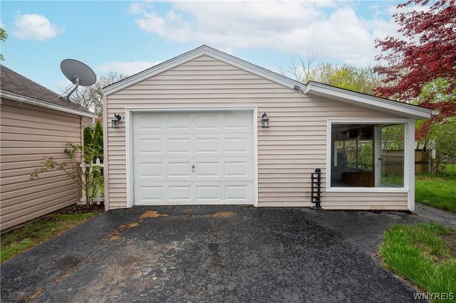 572 Gilmore Avenue, North Tonawanda, NY 14120