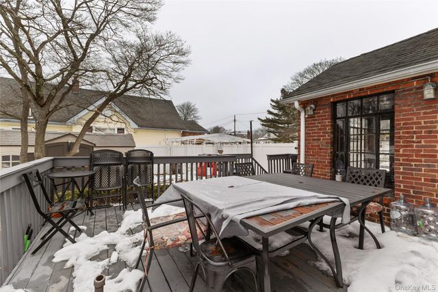 661 Saint Lukes Place, North Baldwin, NY 11510