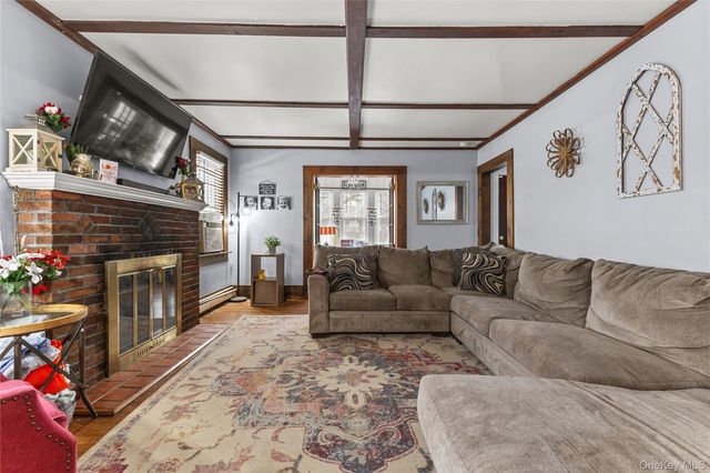 661 Saint Lukes Place, North Baldwin, NY 11510