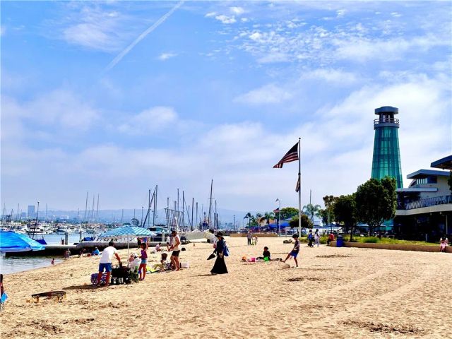 1510 W Balboa Blvd, Newport Beach, CA 92663