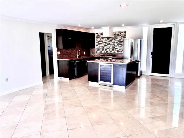 1510 W Balboa Blvd, Newport Beach, CA 92663