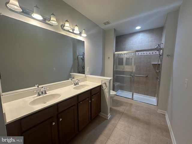 44322 MCHENRY SQ, Ashburn, VA 20147