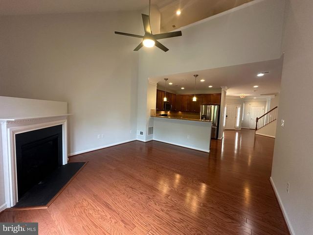 44322 MCHENRY SQ, Ashburn, VA 20147