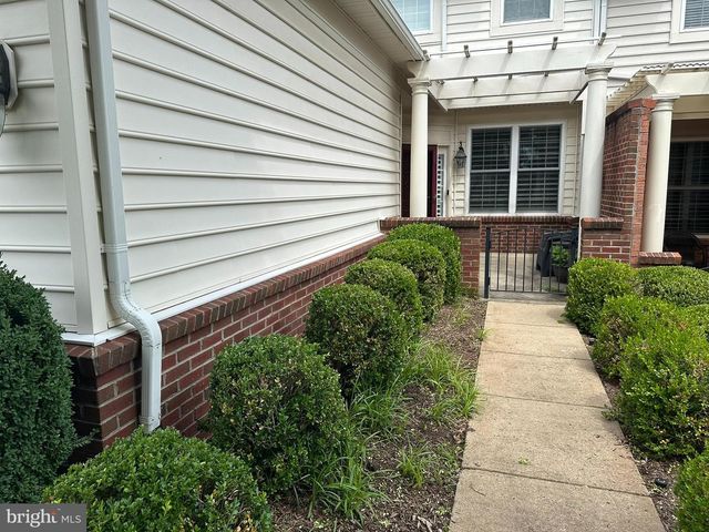 44322 MCHENRY SQ, Ashburn, VA 20147