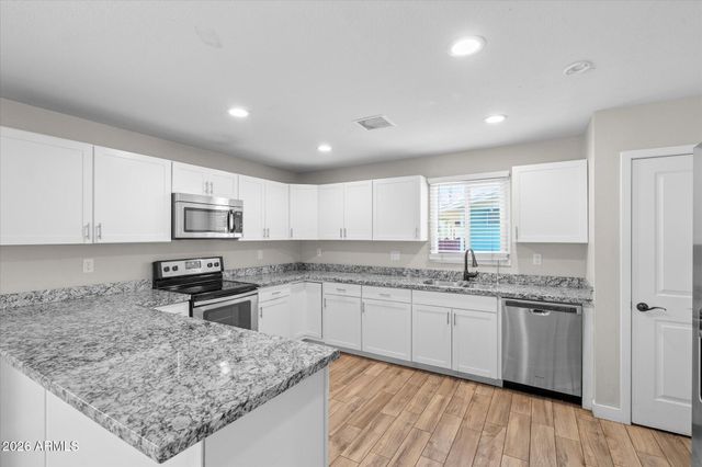 3631 W DENTON Lane, Phoenix, AZ 85019
