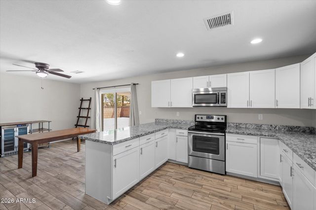 3631 W DENTON Lane, Phoenix, AZ 85019