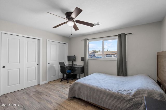 3631 W DENTON Lane, Phoenix, AZ 85019