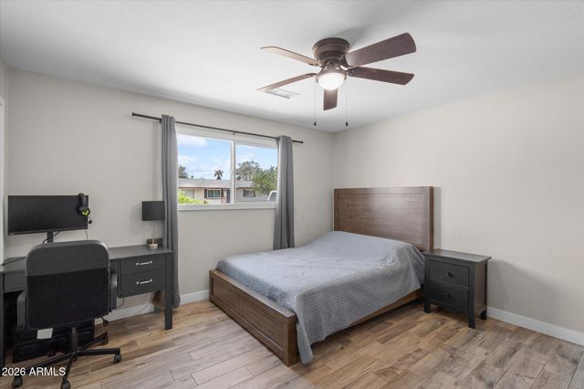 3631 W DENTON Lane, Phoenix, AZ 85019