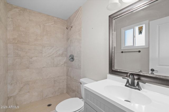 3631 W DENTON Lane, Phoenix, AZ 85019