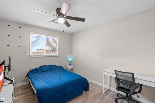3631 W DENTON Lane, Phoenix, AZ 85019