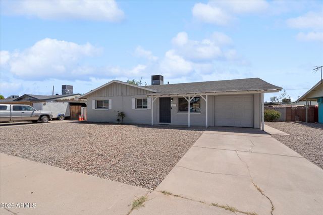 3631 W DENTON Lane, Phoenix, AZ 85019