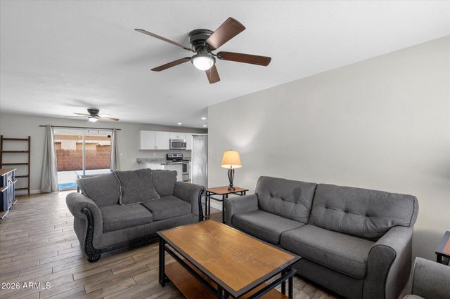 3631 W DENTON Lane, Phoenix, AZ 85019
