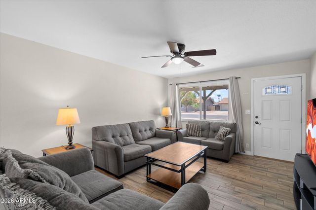 3631 W DENTON Lane, Phoenix, AZ 85019