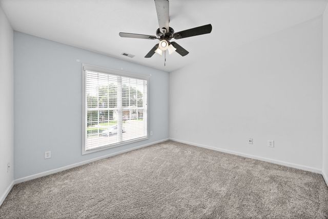 3446 Southwood Dr, Clarksville, TN 37042