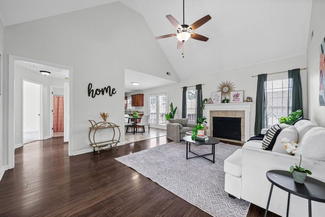 3446 Southwood Dr, Clarksville, TN 37042