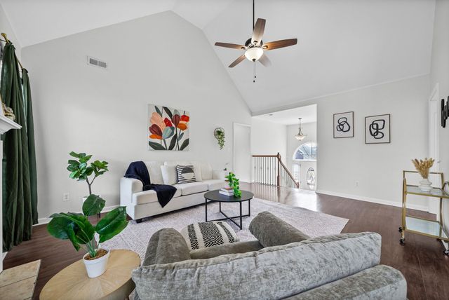 3446 Southwood Dr, Clarksville, TN 37042
