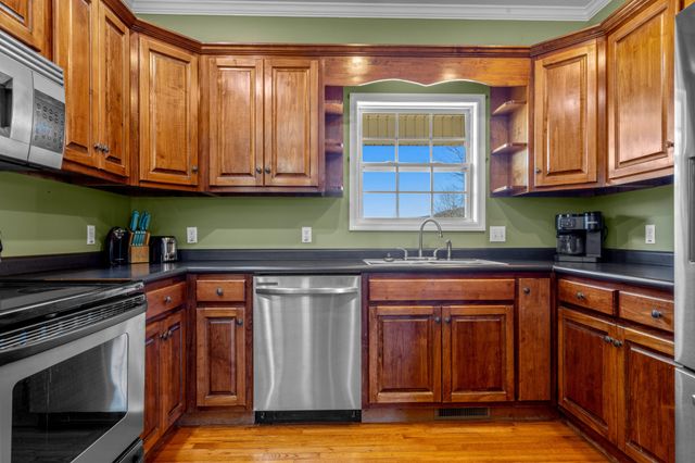 220 Little Ponderosa Trail, Dunlap, TN 37327