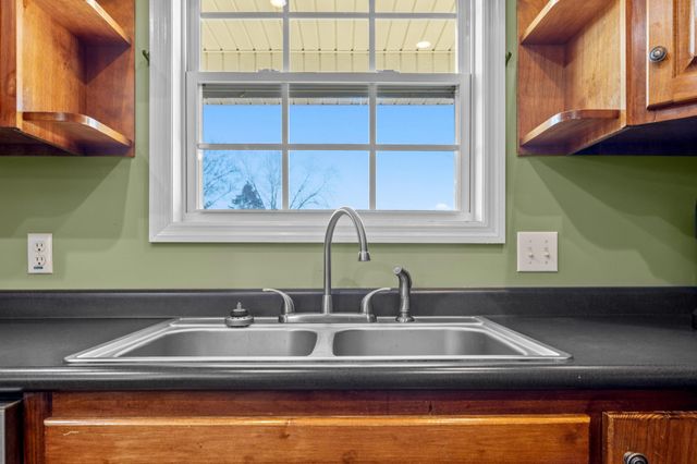 220 Little Ponderosa Trail, Dunlap, TN 37327