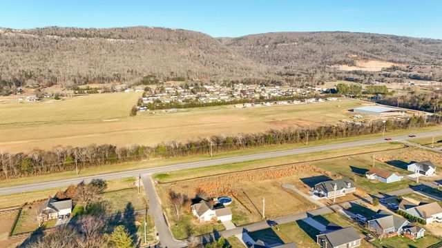 220 Little Ponderosa Trail, Dunlap, TN 37327