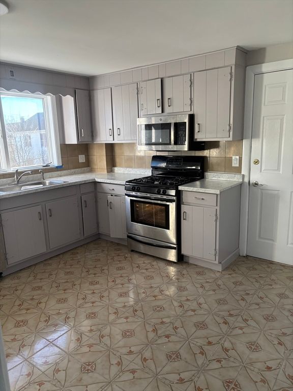 21-21a Careny Street 2, Medford, MA 02155