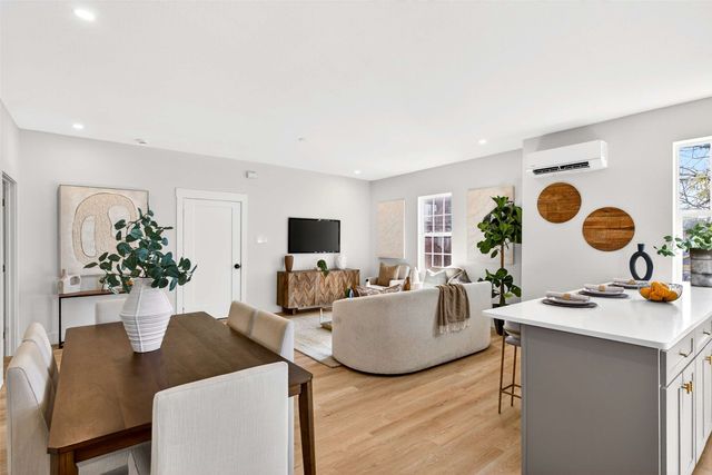 439 W 9th Street 5, Dallas, TX 75208