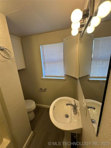 4709 S 30th West West Avenue, Tulsa, OK 74107