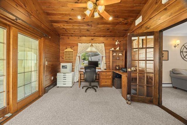 158 Duffy Dr, Taunton, MA 02780