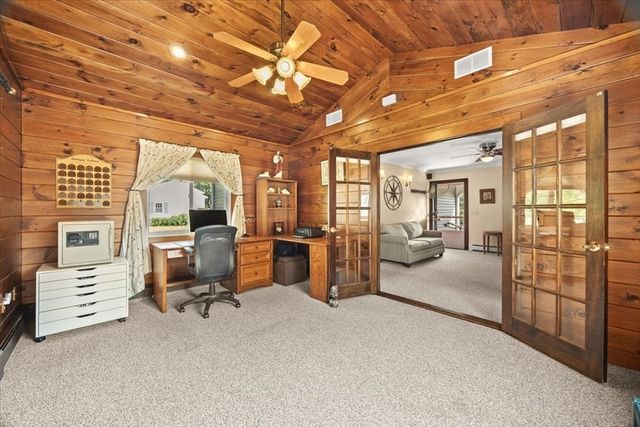 158 Duffy Dr, Taunton, MA 02780