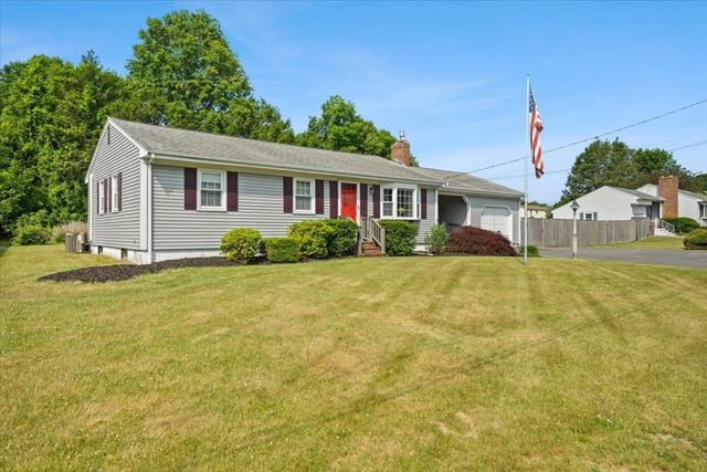 158 Duffy Dr, Taunton, MA 02780