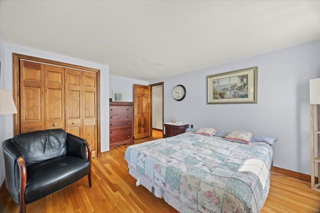 158 Duffy Dr, Taunton, MA 02780