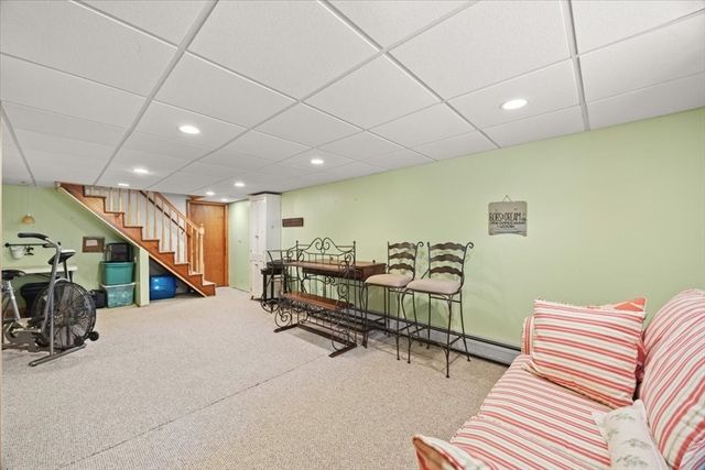 158 Duffy Dr, Taunton, MA 02780