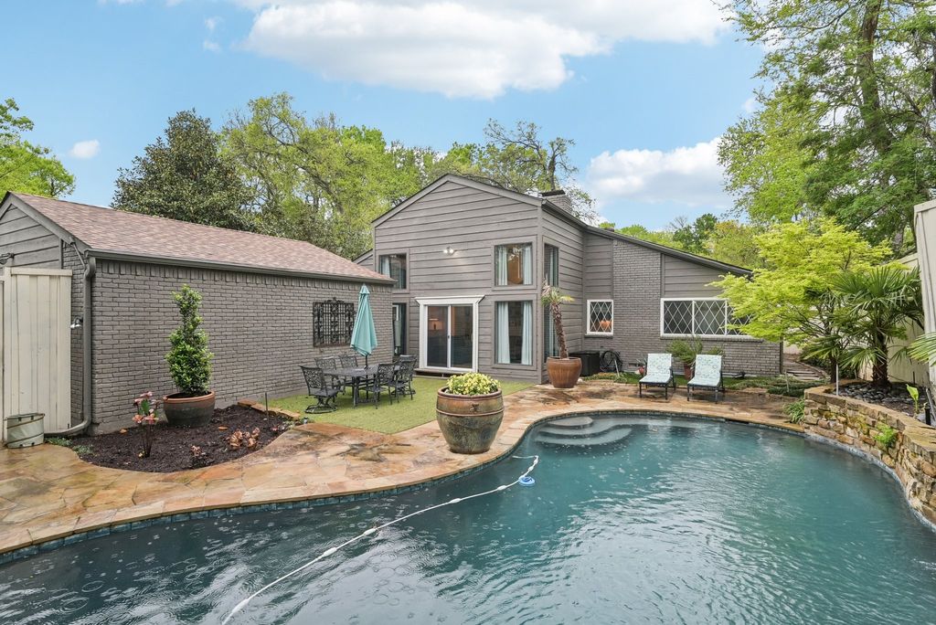 9120 Whitehurst Drive, Dallas, TX 75243