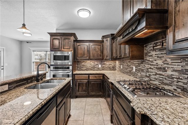 4301 SW Beech Lane, Bentonville, AR 72713