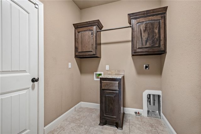 4301 SW Beech Lane, Bentonville, AR 72713