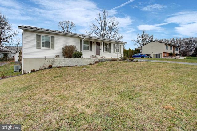 3555 HAROLD PL, Greencastle, PA 17225