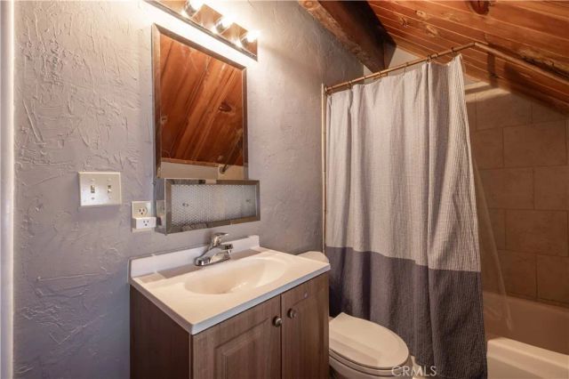 301 W Rainbow, Big Bear City, CA 92314