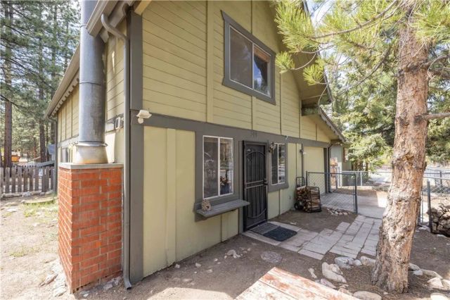 301 W Rainbow, Big Bear City, CA 92314