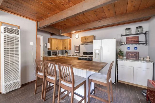 301 W Rainbow, Big Bear City, CA 92314