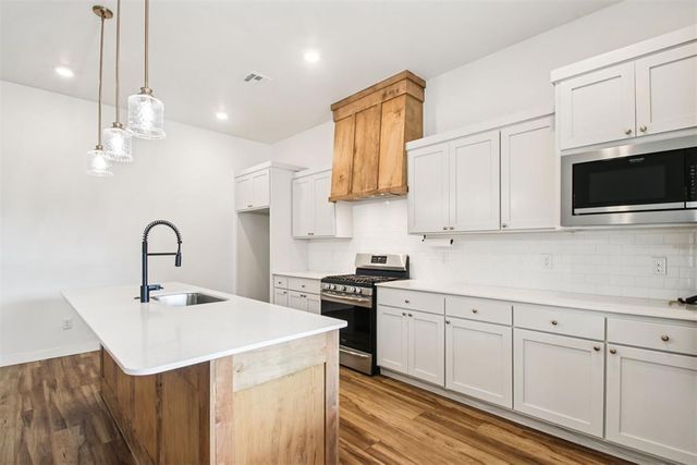 2317 El Cajon Street, Edmond, OK 73034