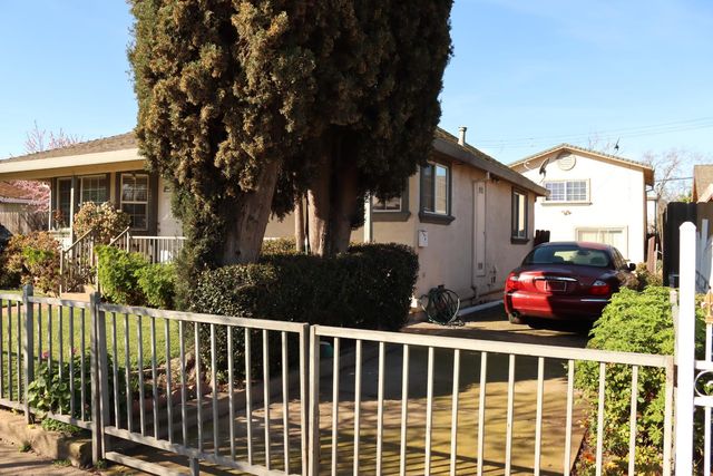 2275 Boxwood St, Sacramento, CA 95815