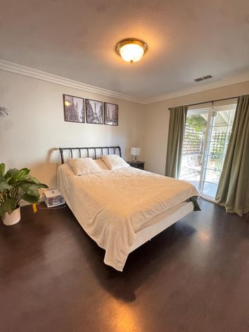 2275 Boxwood St, Sacramento, CA 95815