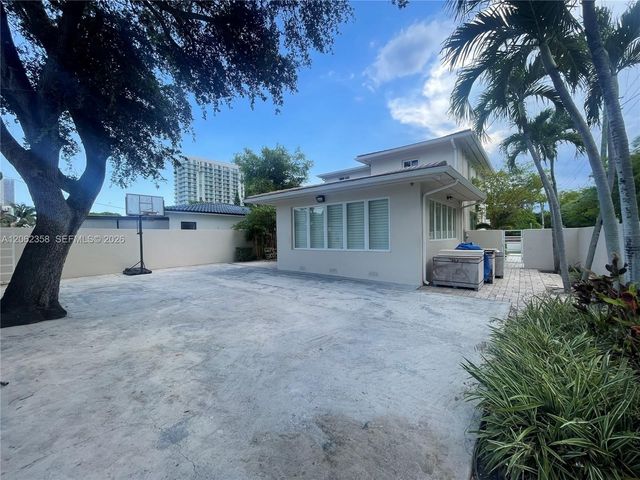 383 SW 25th Road, Miami, FL 33129