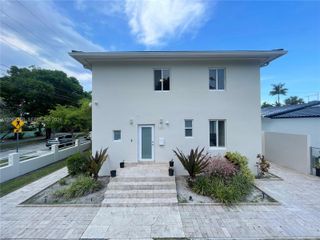 383 SW 25th Road, Miami, FL 33129