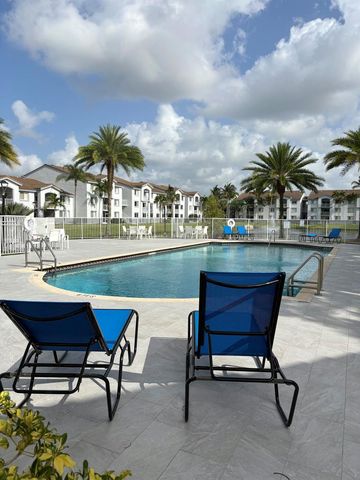 2640 S University Drive S 127, Davie, FL 33328