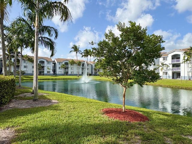2640 S University Drive S 127, Davie, FL 33328