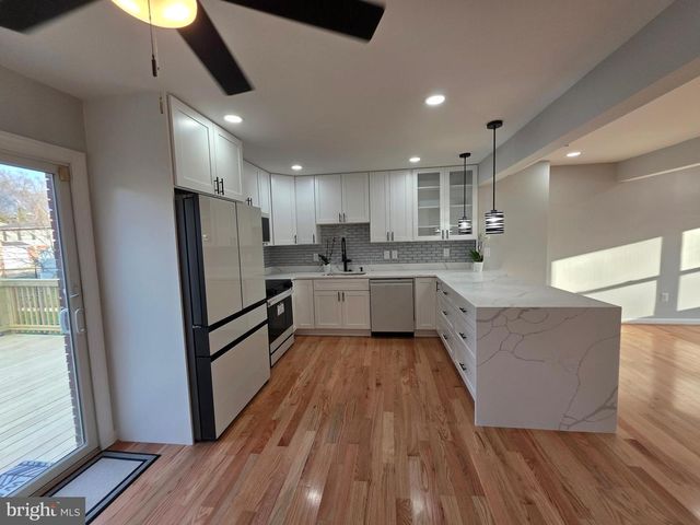 15 CHARLES ST, Westminster, MD 21157