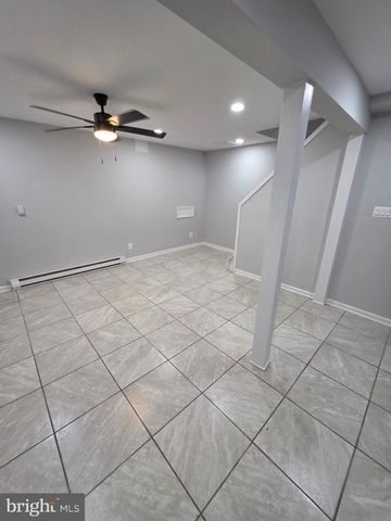 15 CHARLES ST, Westminster, MD 21157