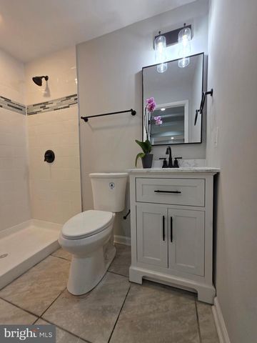 15 CHARLES ST, Westminster, MD 21157